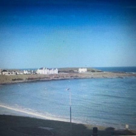 Beach Front Apt Portballintrae , Bushmills Close To Royal Portrush Golf Club Bagian luar foto